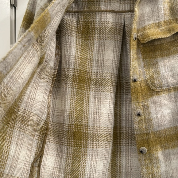 Zara Yellow Plaid Shacket Button Up - Picture 5 of 9